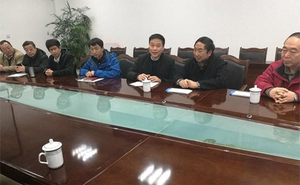 新春慰问送温暖——校工会慰问后保处困难职工11.jpg 新春慰问送温暖——校工会慰问后保处困难职工11.jpg