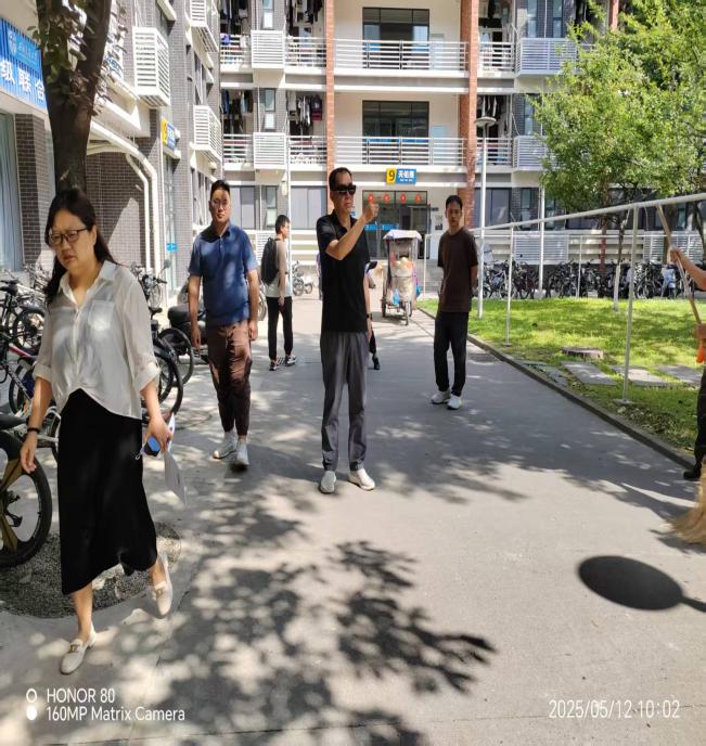 刘部长检查