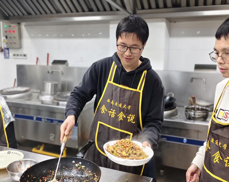 9b2ab513eac886423ae53294a13c649d